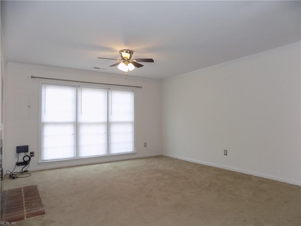 205 Amersham Drive Yorktown VA 23693