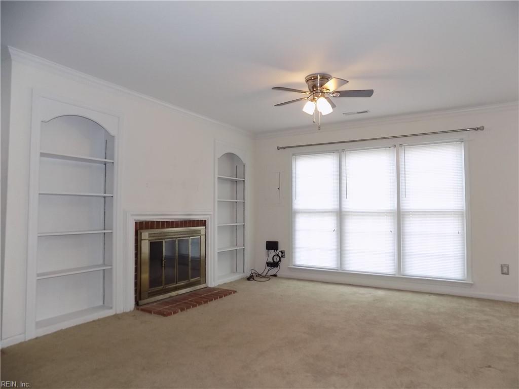 205 Amersham Drive Yorktown VA 23693