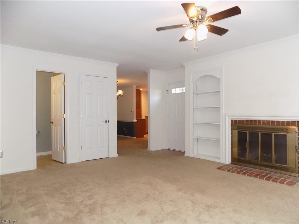 205 Amersham Drive Yorktown VA 23693