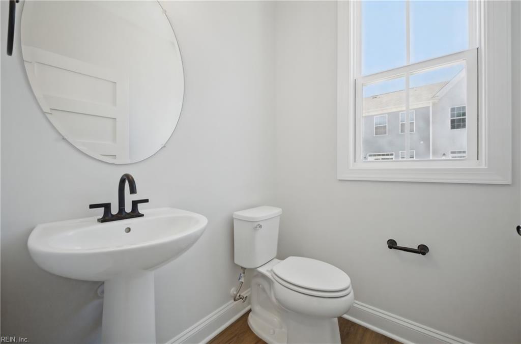13 Bracewell Lane Yorktown VA 23692