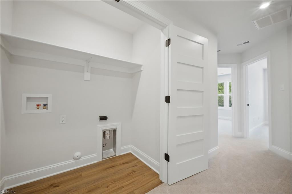 13 Bracewell Lane Yorktown VA 23692