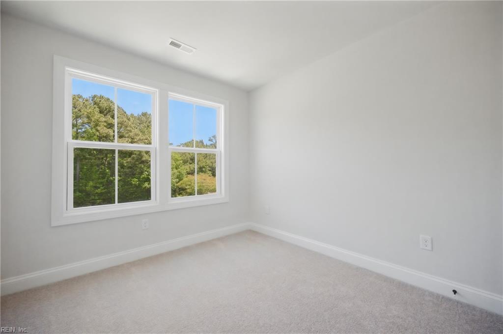 13 Bracewell Lane Yorktown VA 23692