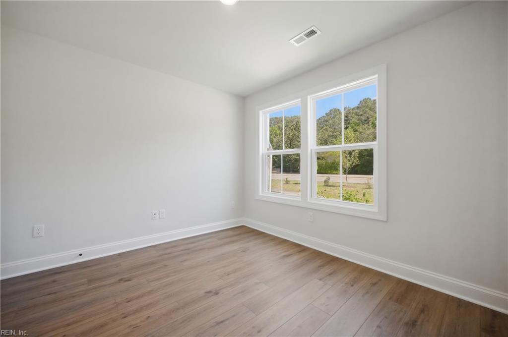 13 Bracewell Lane Yorktown VA 23692