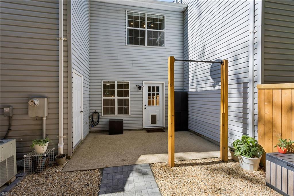 411 Wrought Iron Bend Yorktown VA 23693