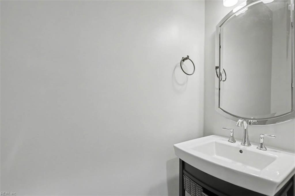 113 Hale Circle Yorktown VA 23690