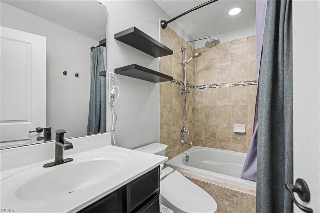 113 Hale Circle Yorktown VA 23690