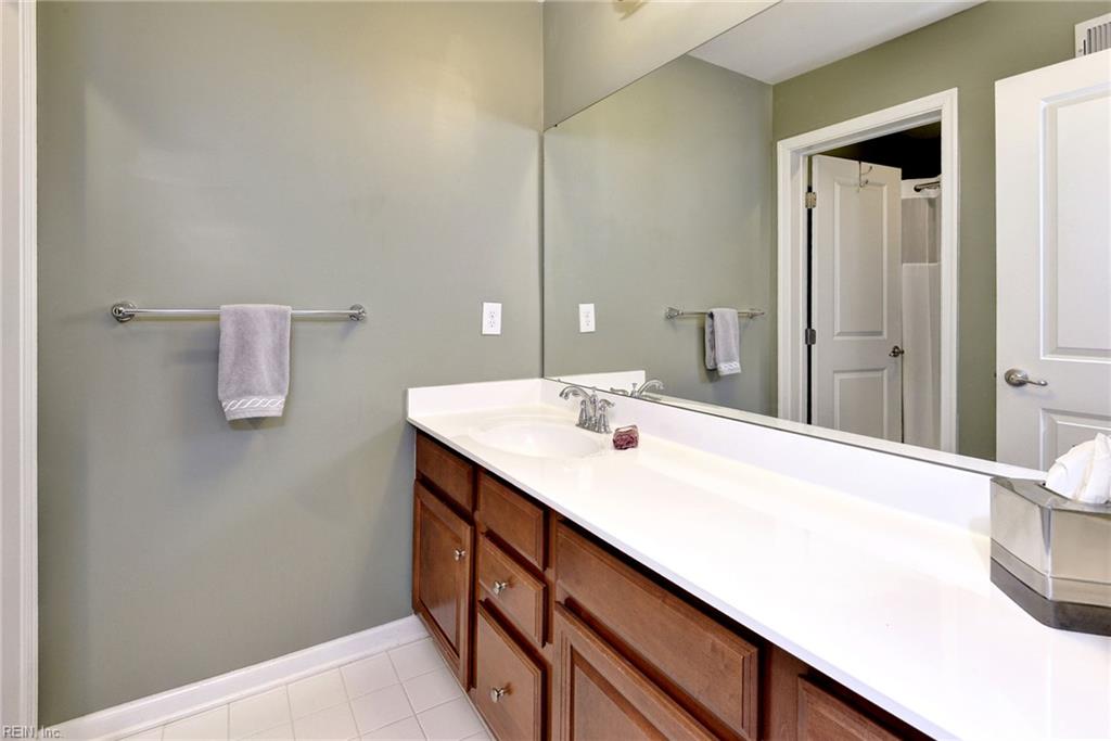 4204 Berry Square Williamsburg VA 23188