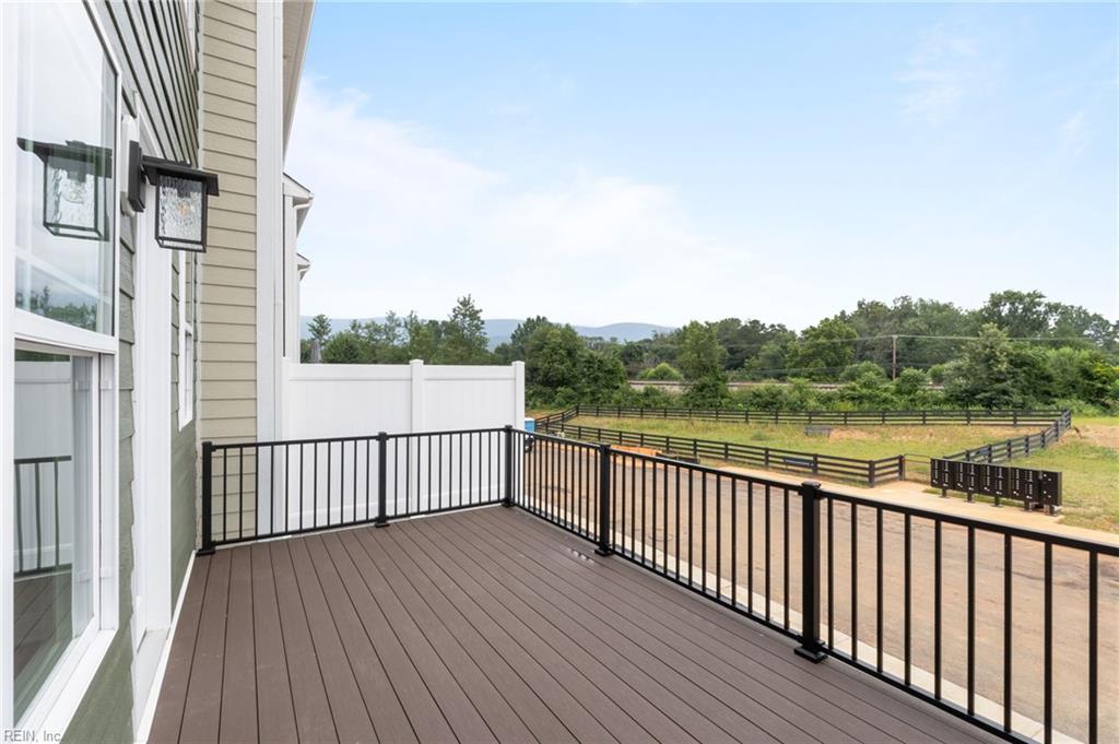 127 Bracewell Lane Yorktown VA 23692