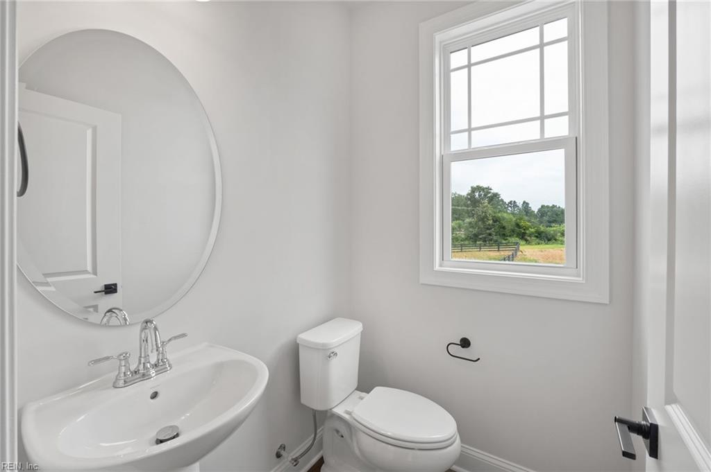 127 Bracewell Lane Yorktown VA 23692