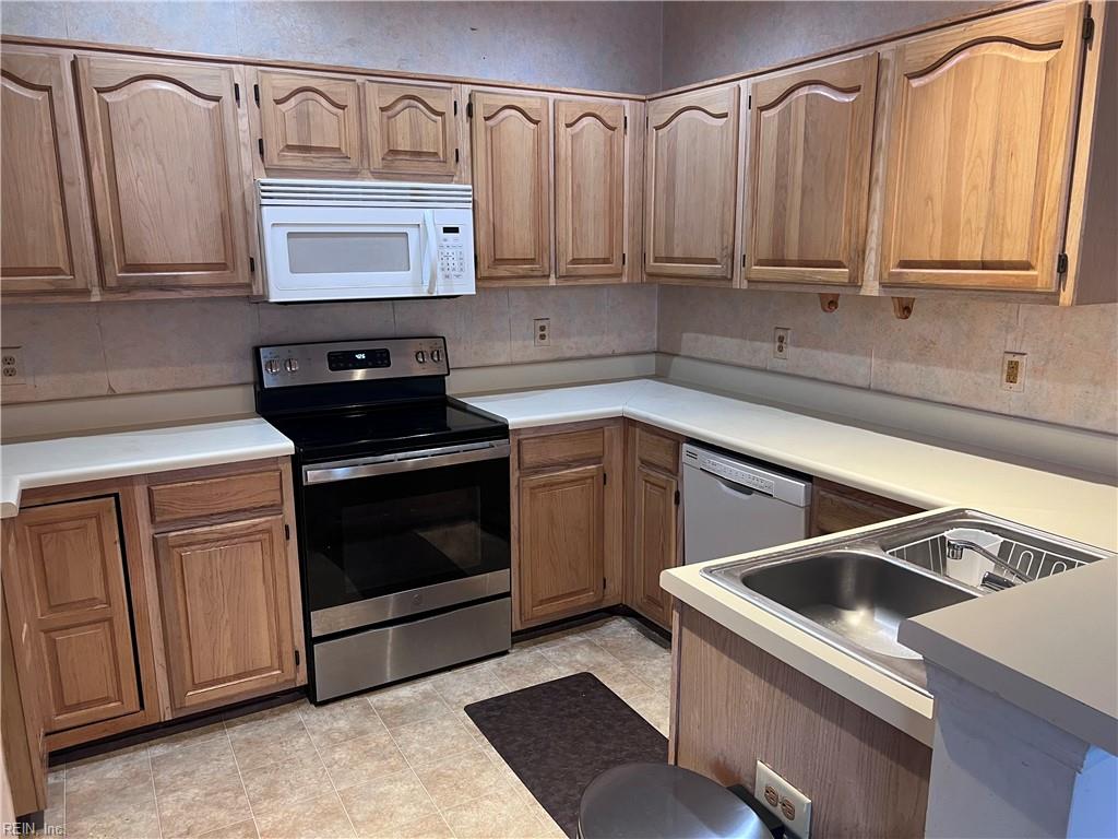 1302 Lake Drive Newport News VA 23602