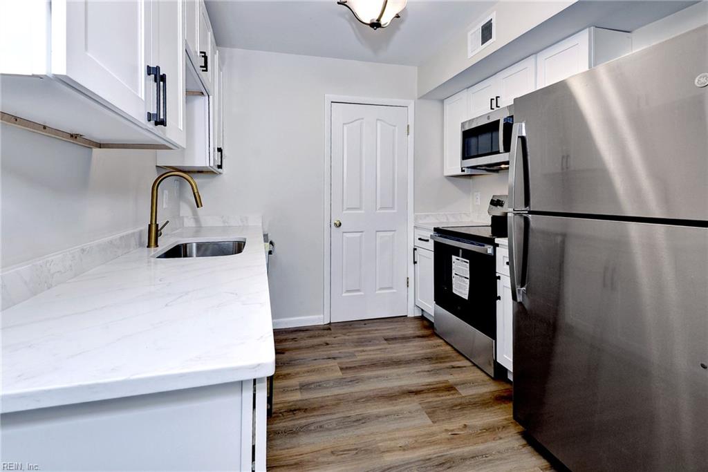 1484 Ventura Way Newport News VA 23608