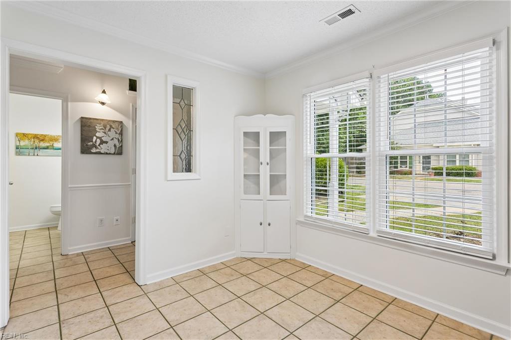 119 Monarch Glade Yorktown VA 23693