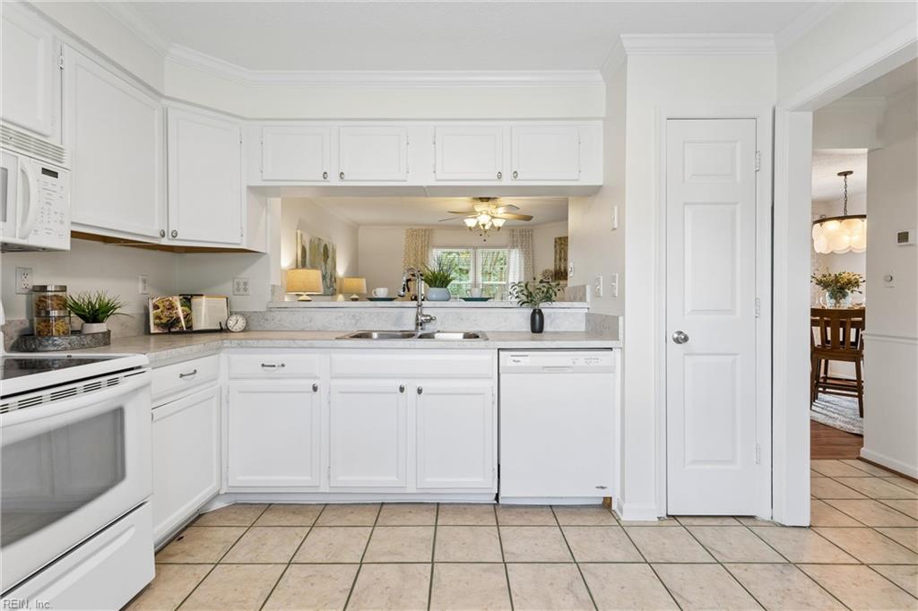 119 Monarch Glade Yorktown VA 23693