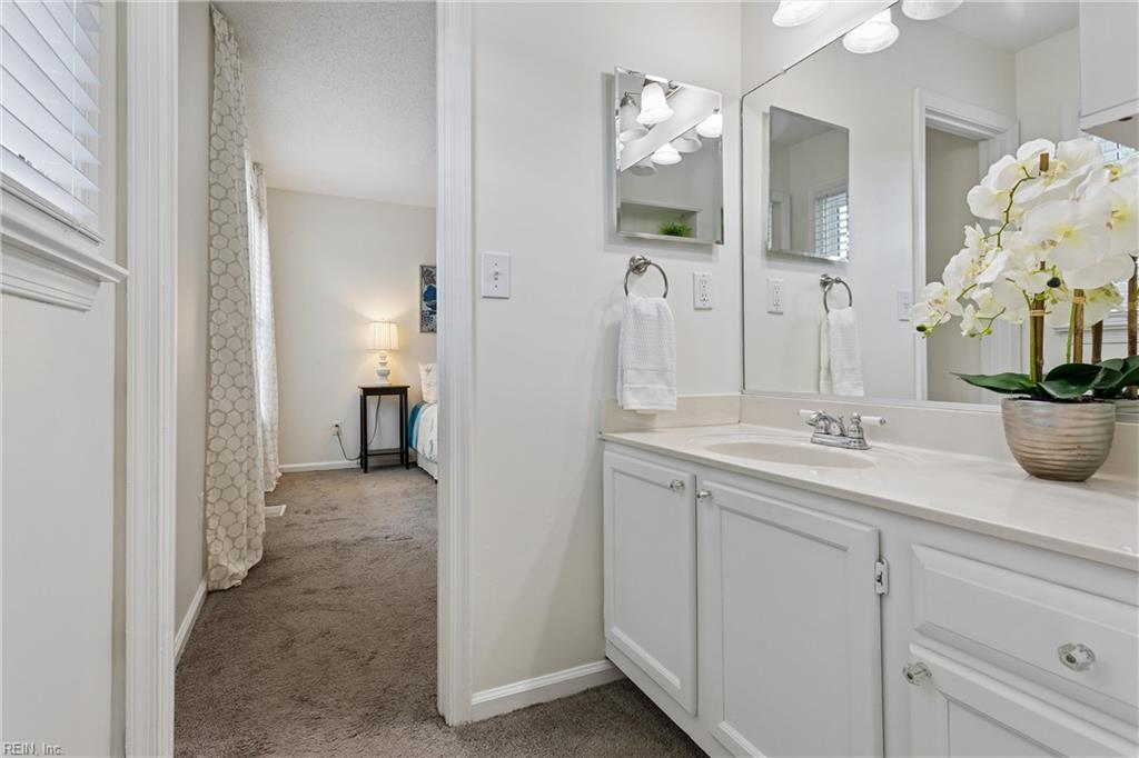 119 Monarch Glade Yorktown VA 23693