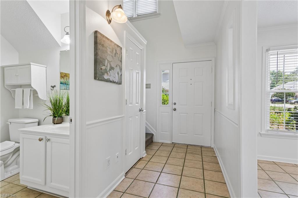 119 Monarch Glade Yorktown VA 23693