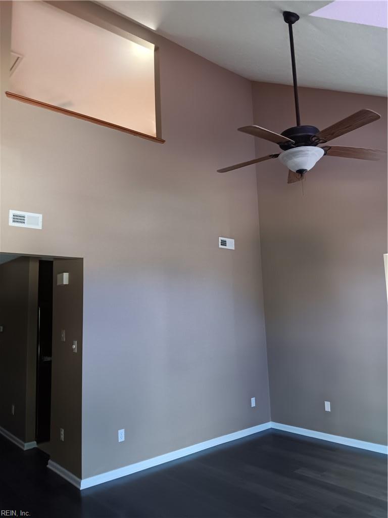 211 Crestwood Court Yorktown VA 23692
