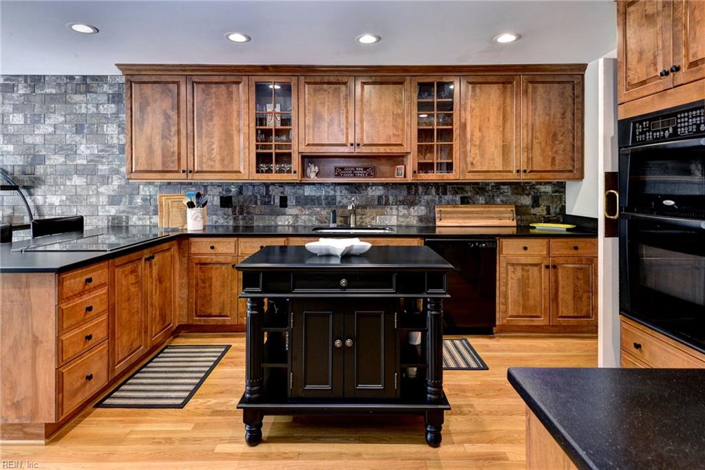 152 Warehams Point Williamsburg VA 23185