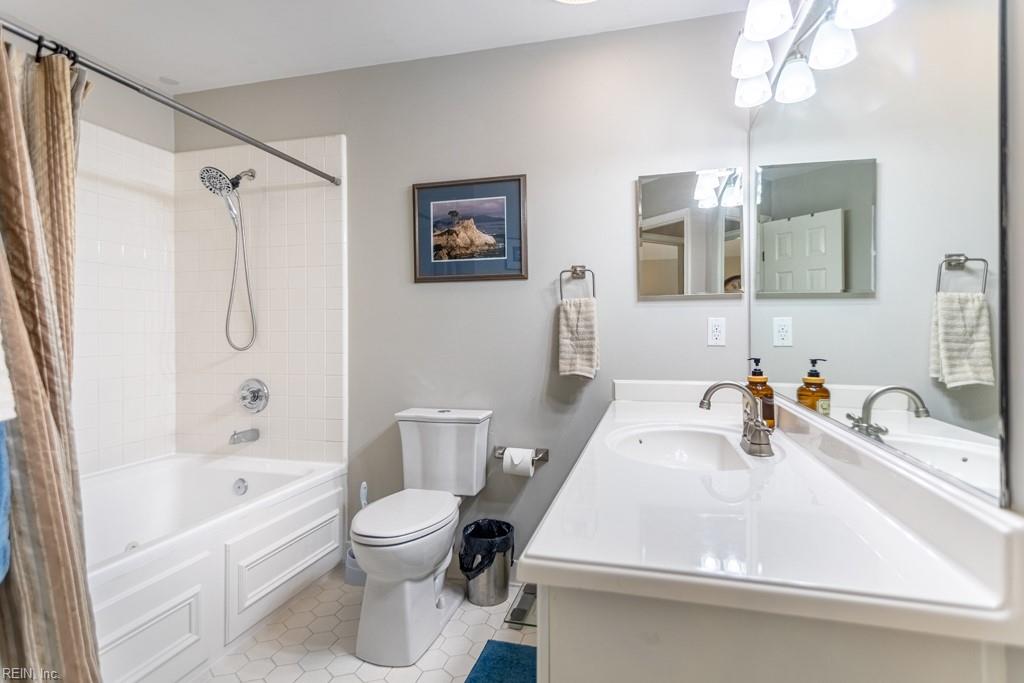 425 Persimmon Drive Yorktown VA 23693
