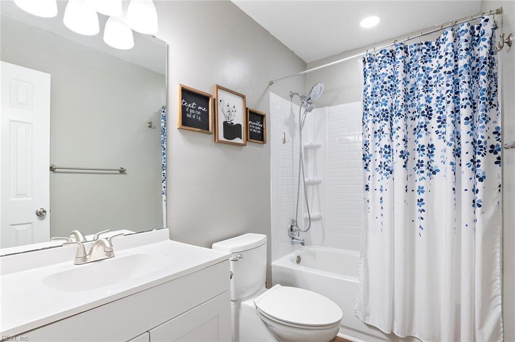 30 Otsego Drive Newport News VA 23602