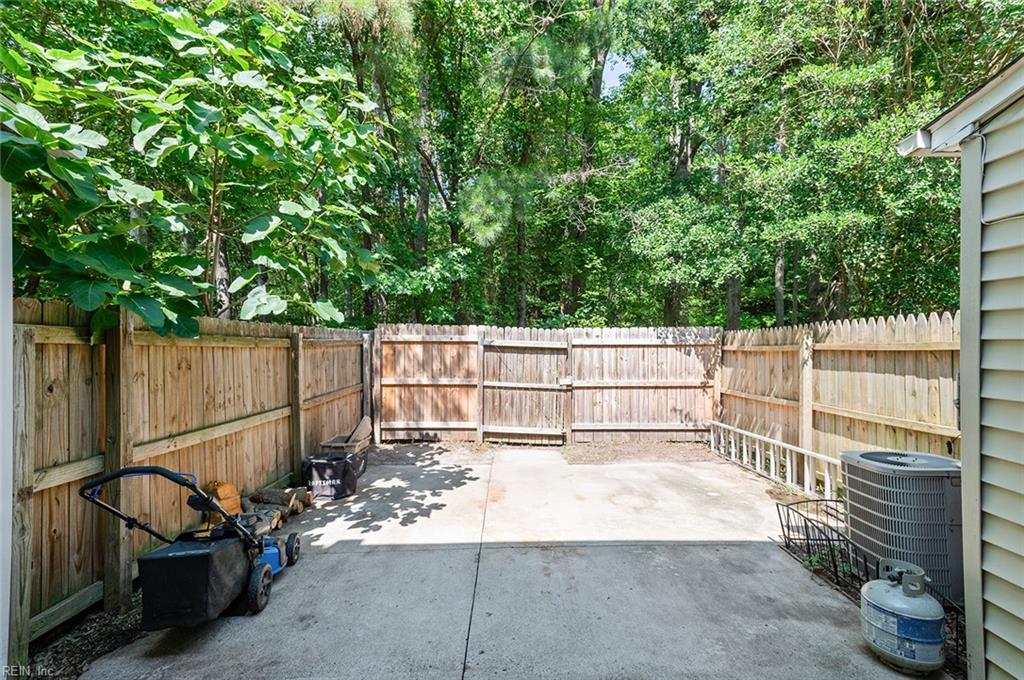30 Otsego Drive Newport News VA 23602