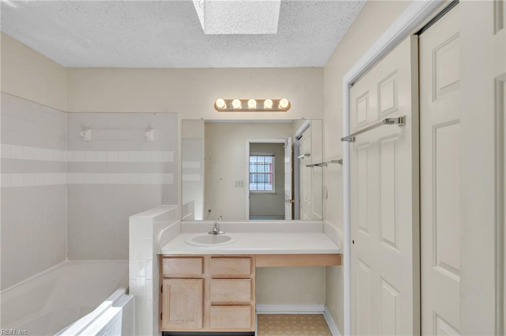 2267 Claymill Drive Newport News VA 23602