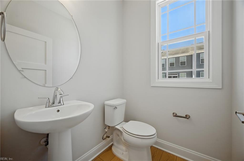 10 Bracewell Lane Yorktown VA 23692