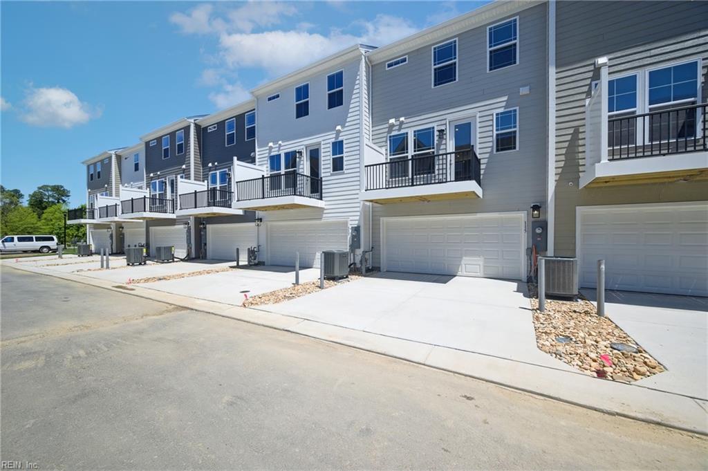 10 Bracewell Lane Yorktown VA 23692