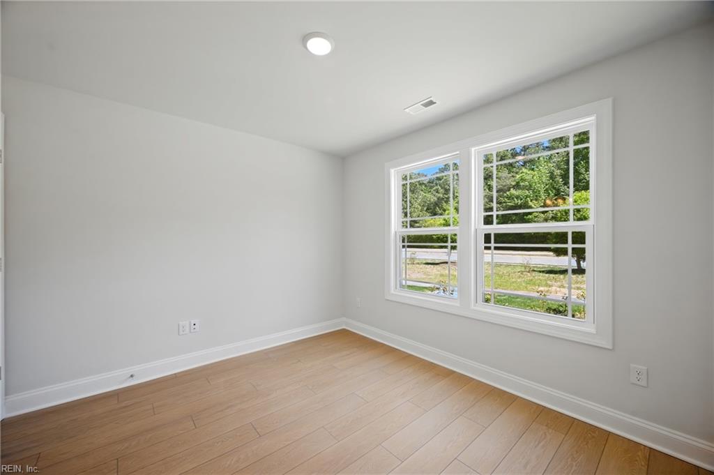 10 Bracewell Lane Yorktown VA 23692