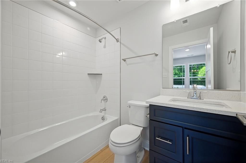 10 Bracewell Lane Yorktown VA 23692
