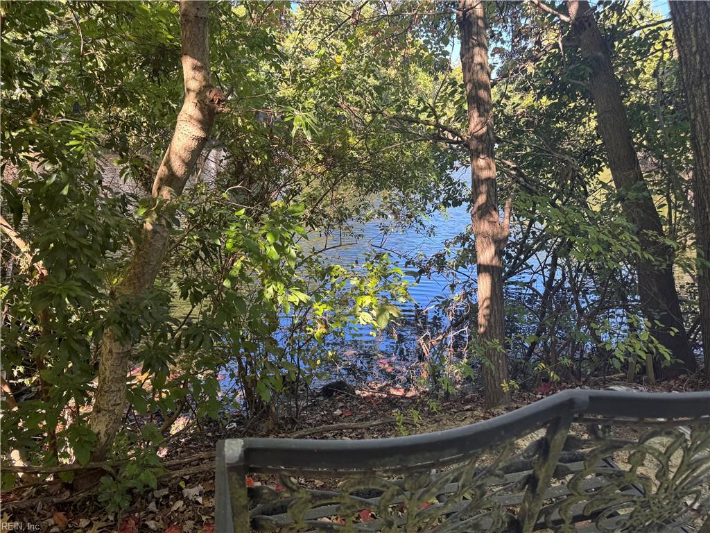 223 Southlake Place Newport News VA 23602