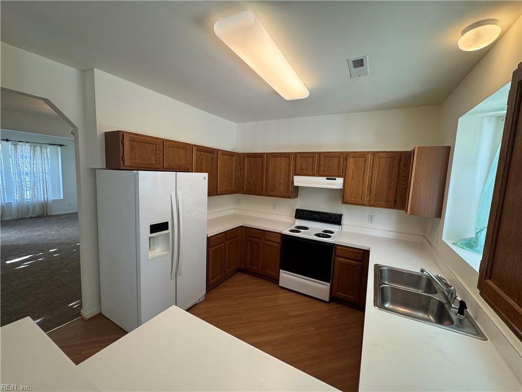 223 Southlake Place Newport News VA 23602