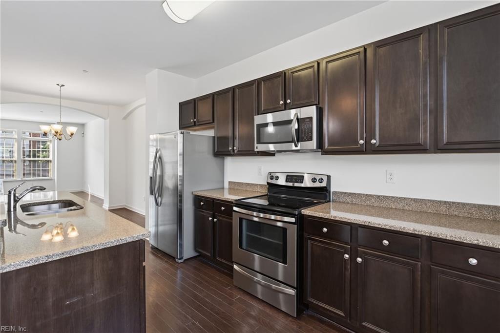 87 Zenith Loop Newport News VA 23601