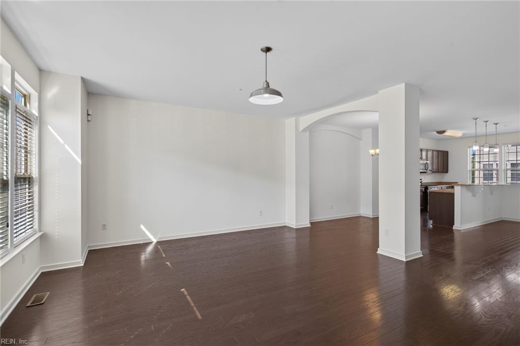 87 Zenith Loop Newport News VA 23601