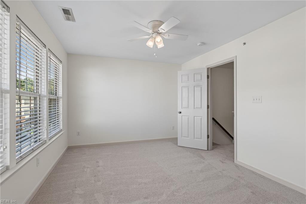 87 Zenith Loop Newport News VA 23601