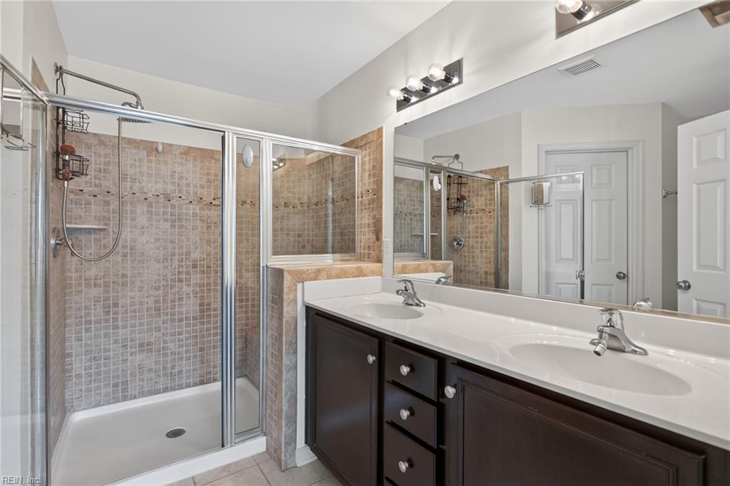 87 Zenith Loop Newport News VA 23601