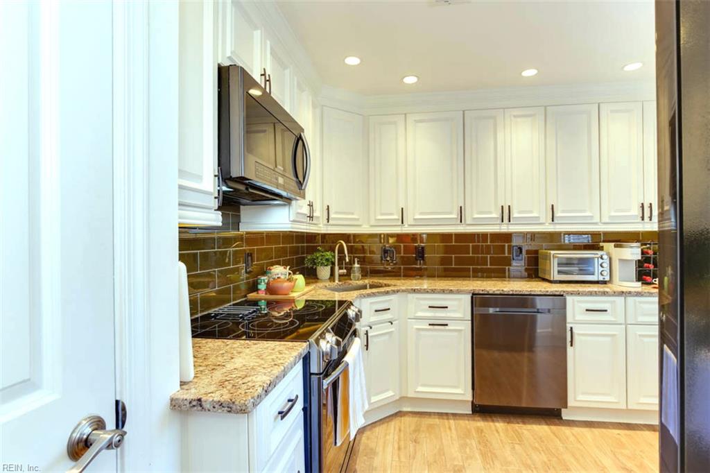 612 Mary Robert Lane Newport News VA 23608