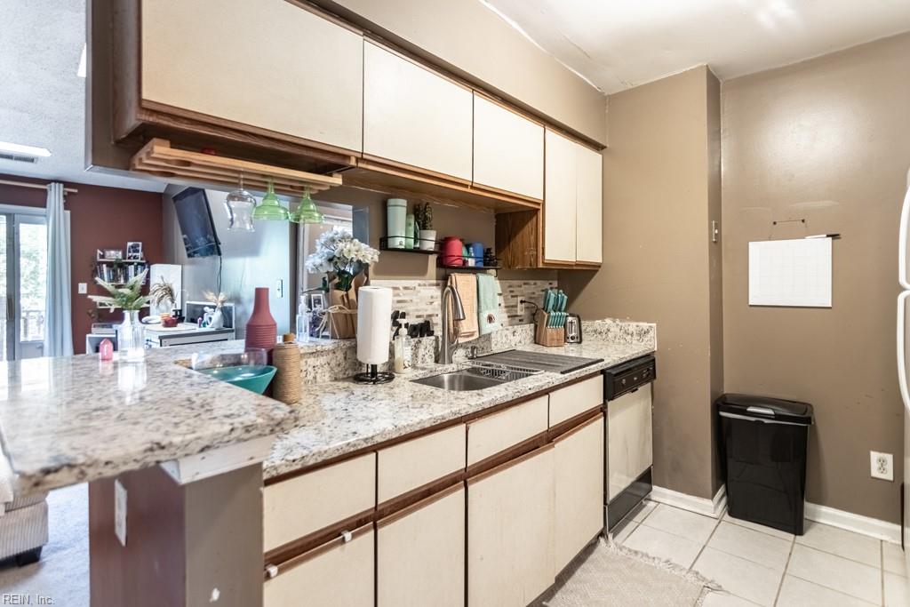 564 Candle Lane Newport News VA 23608