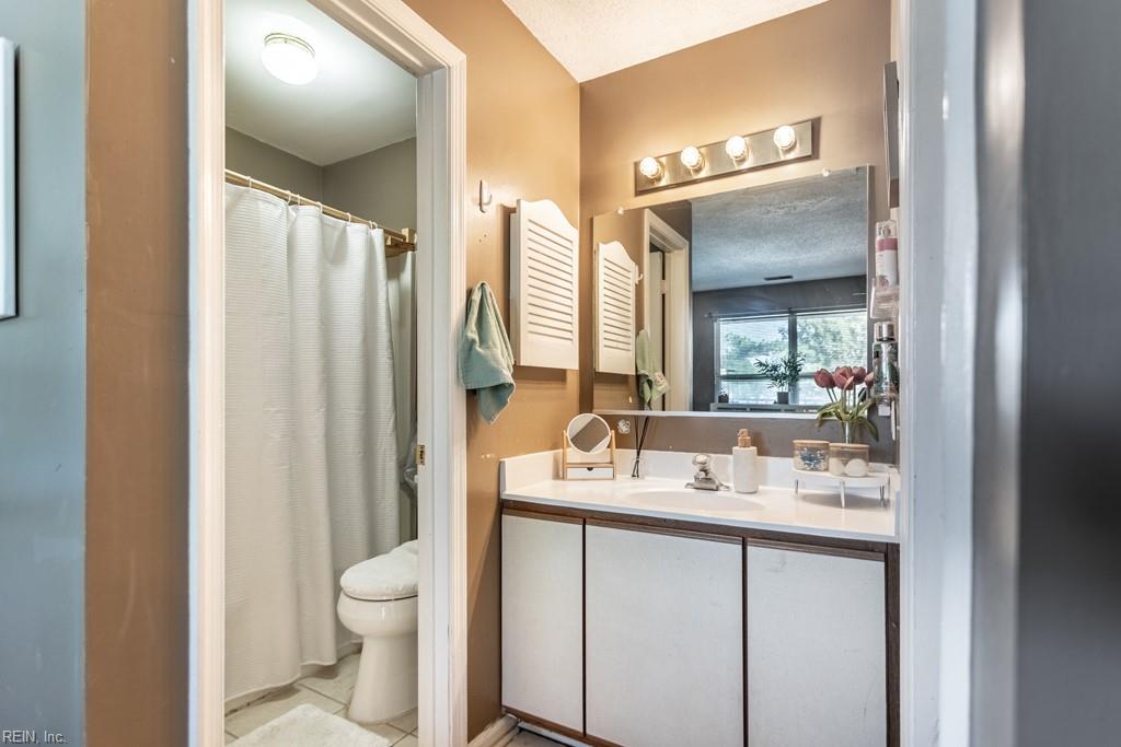 564 Candle Lane Newport News VA 23608