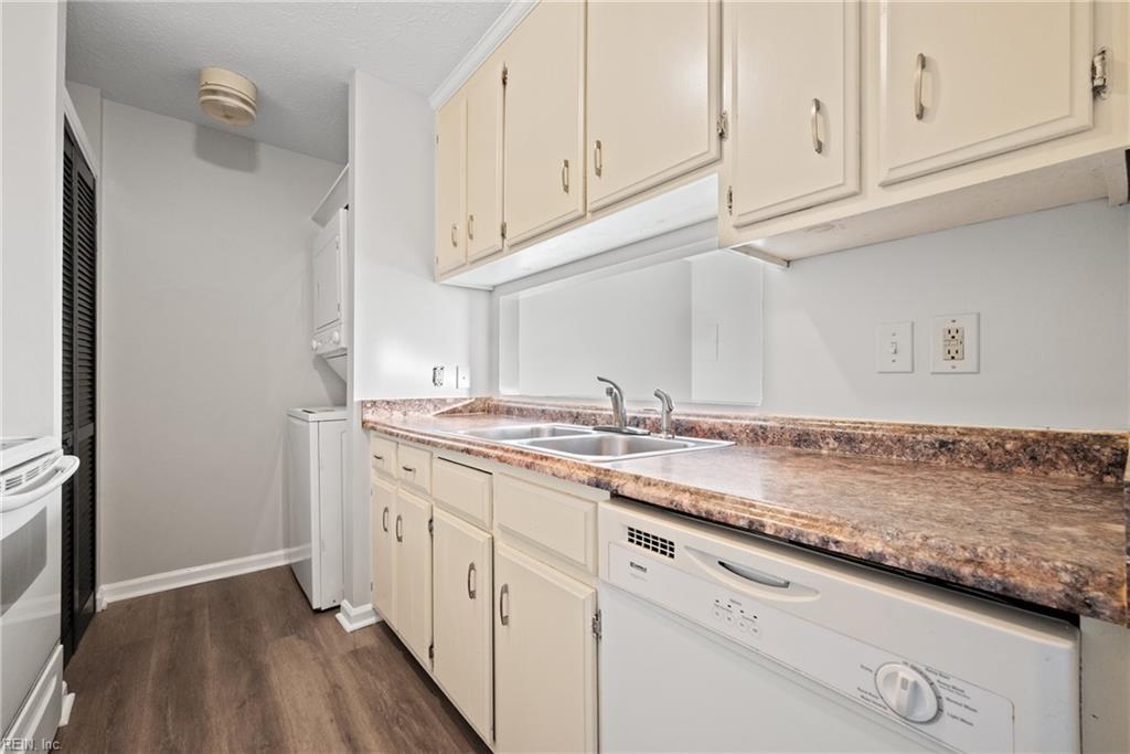 1 Penn Circle Newport News VA 23606