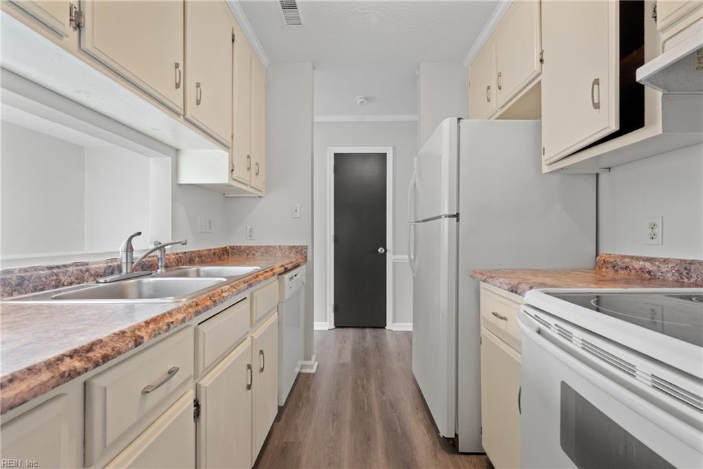 1 Penn Circle Newport News VA 23606