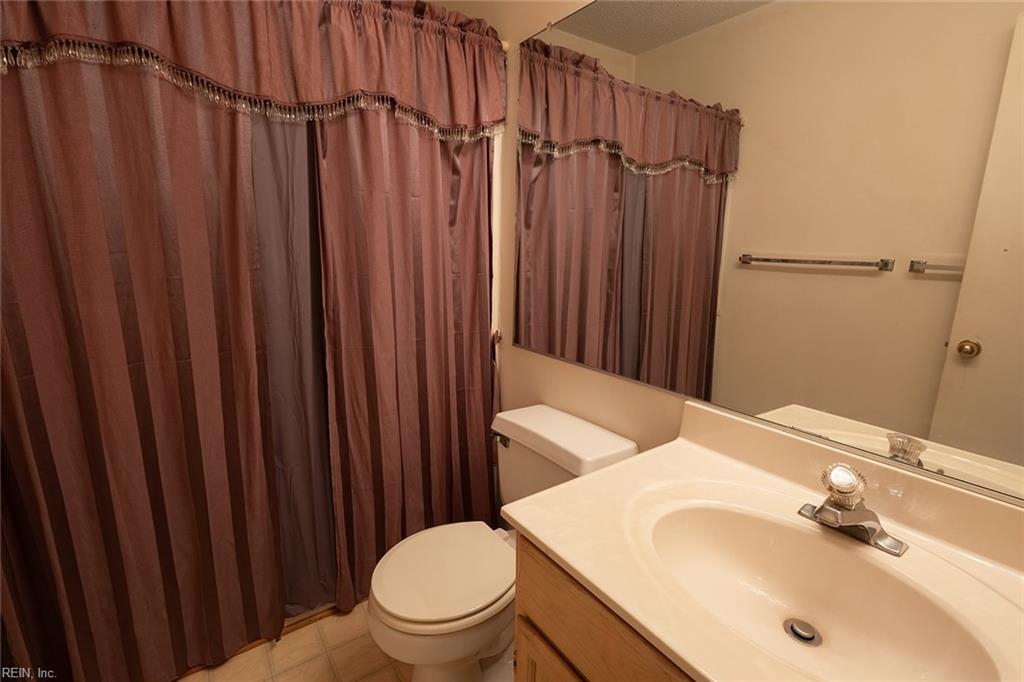 12825 Daybreak Circle Newport News VA 23602