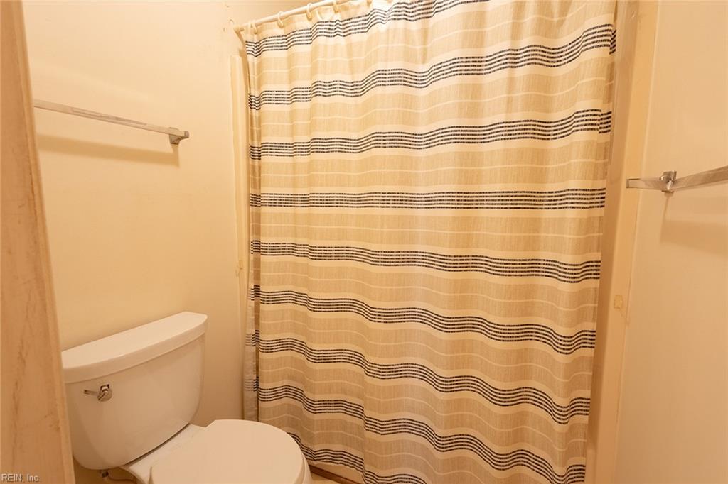 12825 Daybreak Circle Newport News VA 23602