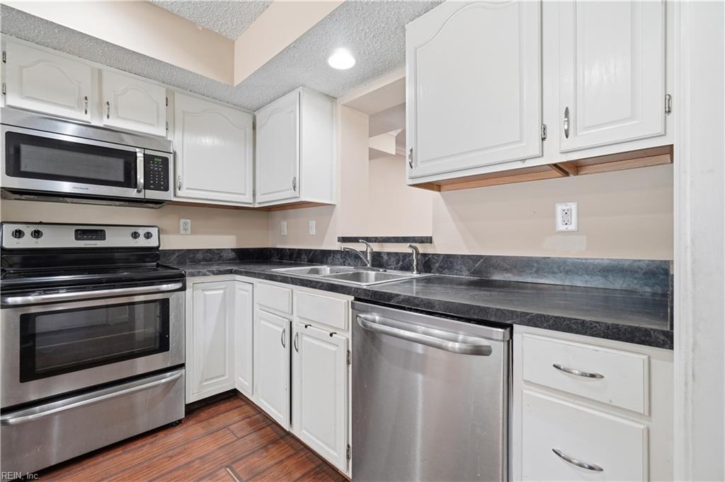 102 Yearling Court Yorktown VA 23693
