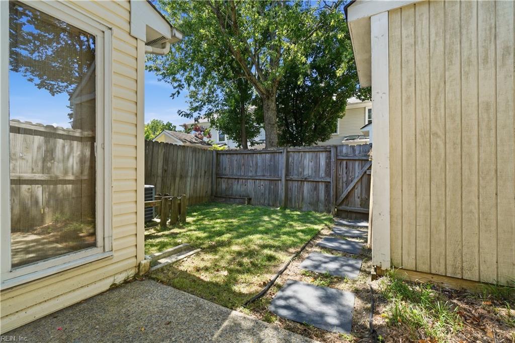 102 Yearling Court Yorktown VA 23693