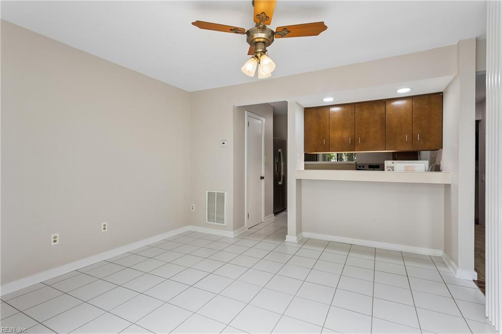 104 Harrops Glen Williamsburg VA 23185