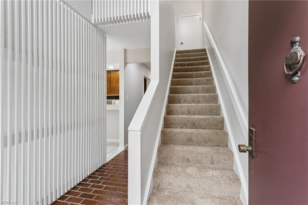 104 Harrops Glen Williamsburg VA 23185