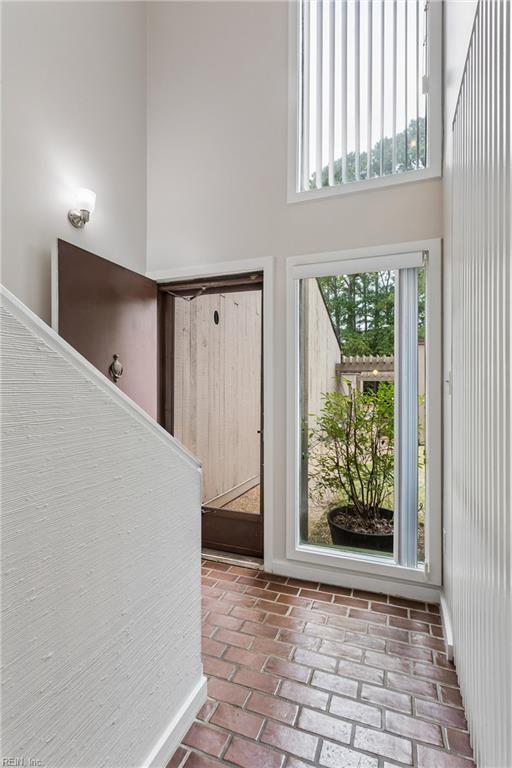 104 Harrops Glen Williamsburg VA 23185