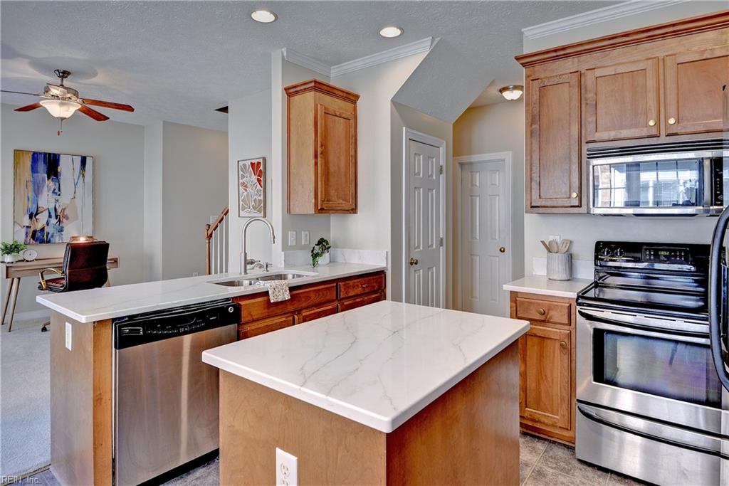 296 Walt Whitman Avenue Newport News VA 23606