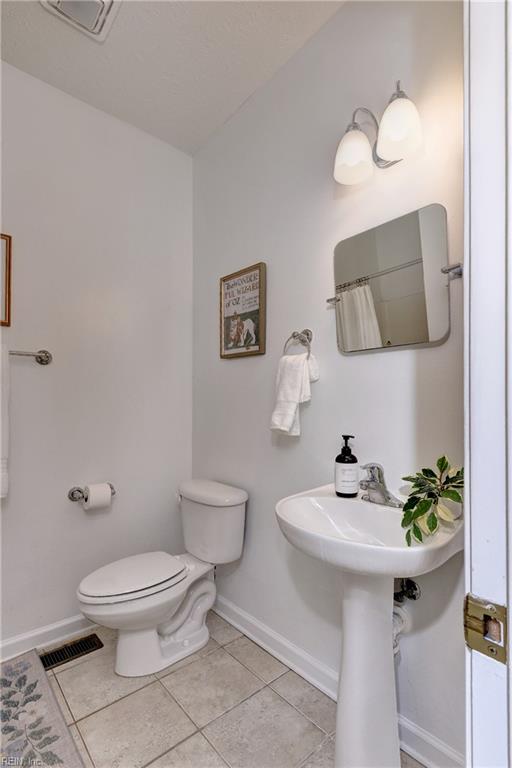 296 Walt Whitman Avenue Newport News VA 23606