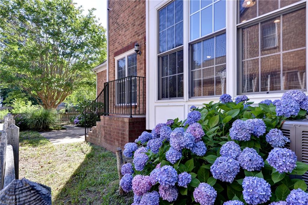 296 Walt Whitman Avenue Newport News VA 23606